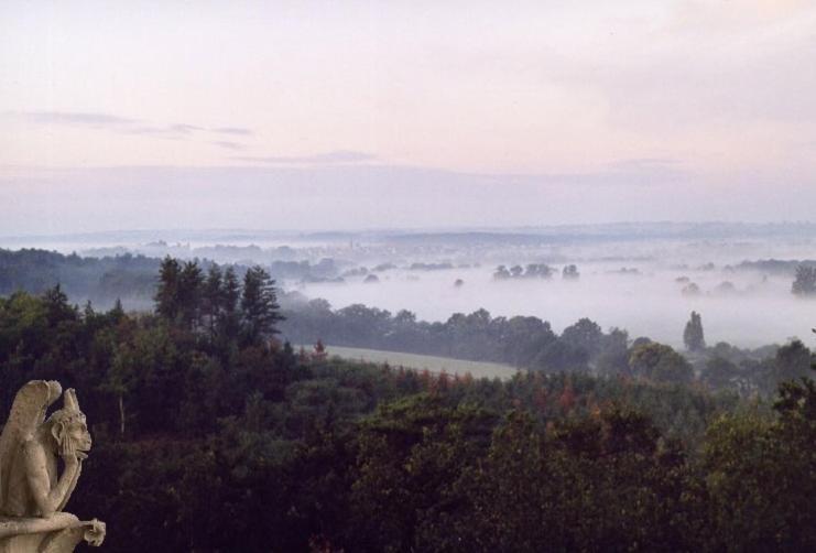 Chateau De Peufeilhoux Vallon-en-Sully Buitenkant foto